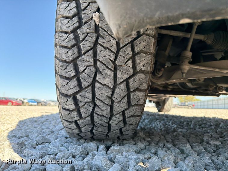 image for item YA4651 2020 RAM 1500 Ext. Cab pickup truck