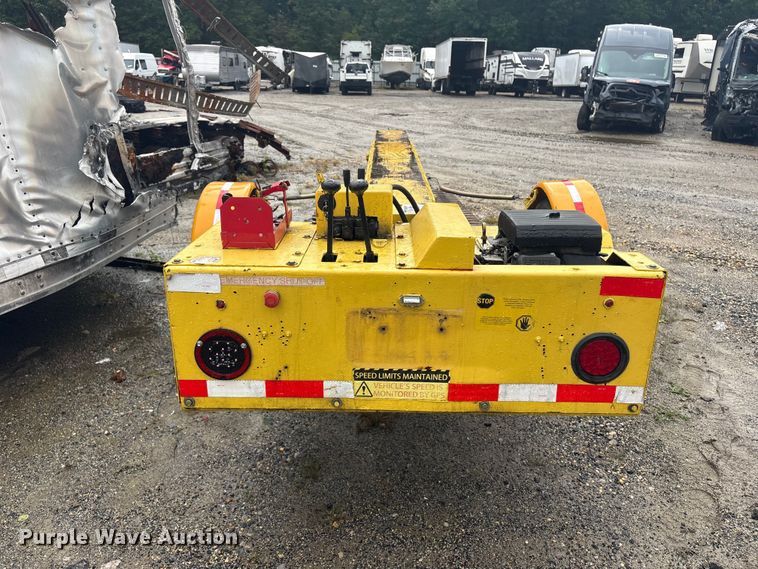 image for item YA4756 2012 Tink Translift TL2550 mobile home setter