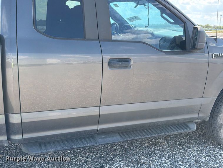 image for item YA4759 2015 Ford F150 Ext. Cab pickup truck