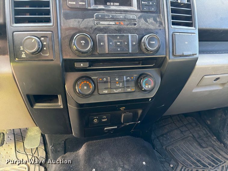 image for item YA4759 2015 Ford F150 Ext. Cab pickup truck