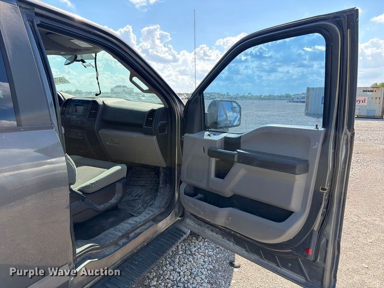 image for item YA4759 2015 Ford F150 Ext. Cab pickup truck