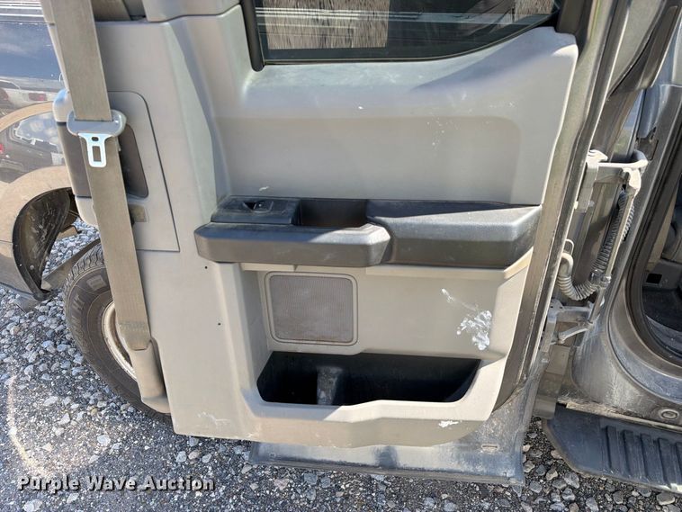 image for item YA4759 2015 Ford F150 Ext. Cab pickup truck