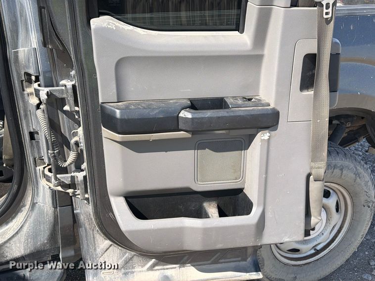 image for item YA4759 2015 Ford F150 Ext. Cab pickup truck