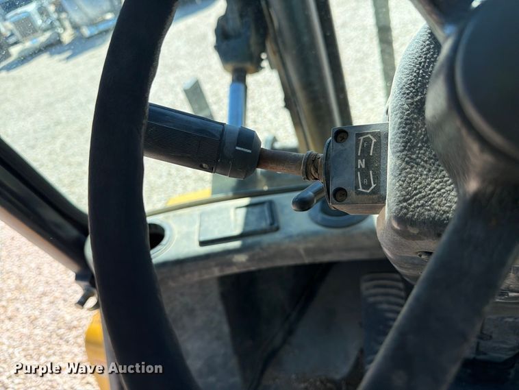 image for item YA4813 Yale GDP210DBECDV131 forklift