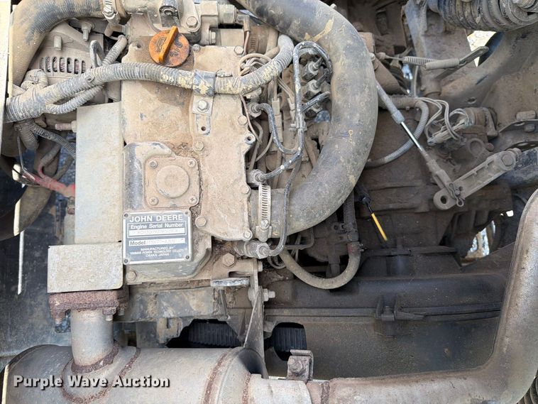 image for item YA4958 2016 John Deere 855E DSL XUV utility vehicle