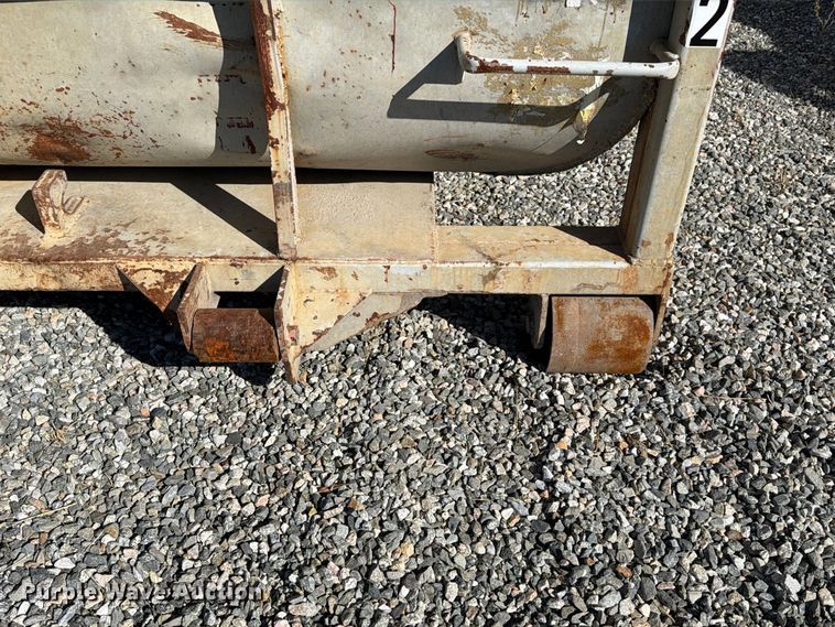 image for item YA4993 Roll-off container