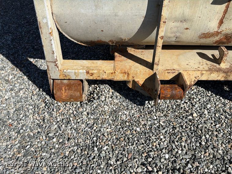 image for item YA4993 Roll-off container