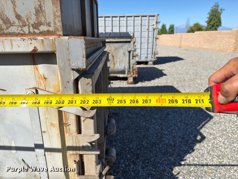 image for item YA4993 Roll-off container