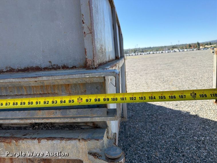 image for item YA4993 Roll-off container