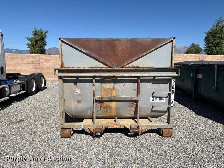 image for item YA4994 Roll-off container