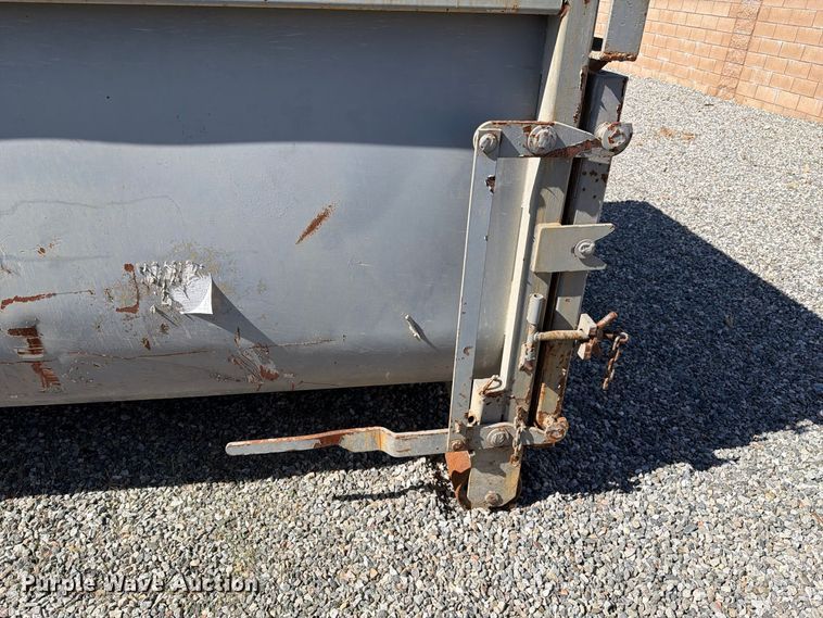 image for item YA4994 Roll-off container