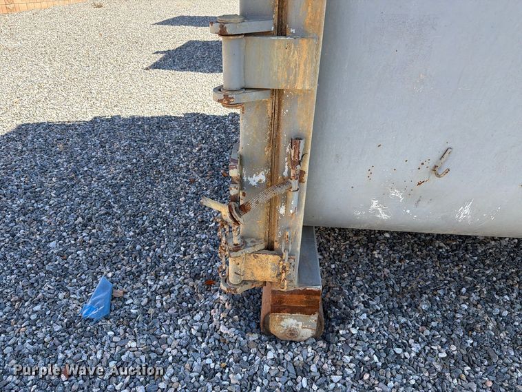 image for item YA4994 Roll-off container