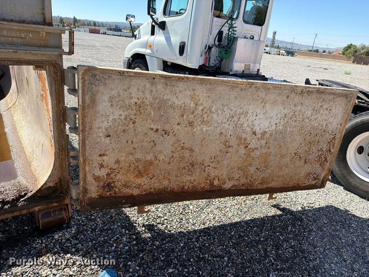 image for item YA4994 Roll-off container