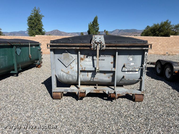 image for item YA4996 Roll-off container