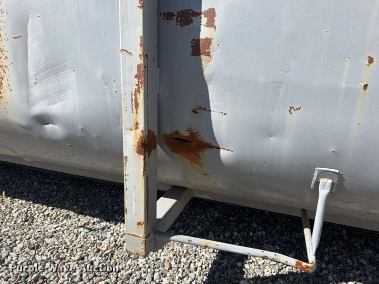 image for item YA4996 Roll-off container