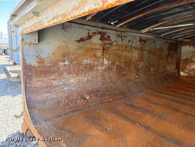 image for item YA4996 Roll-off container