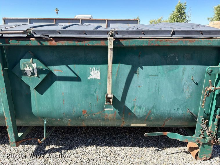 image for item YA4997 Roll-off container