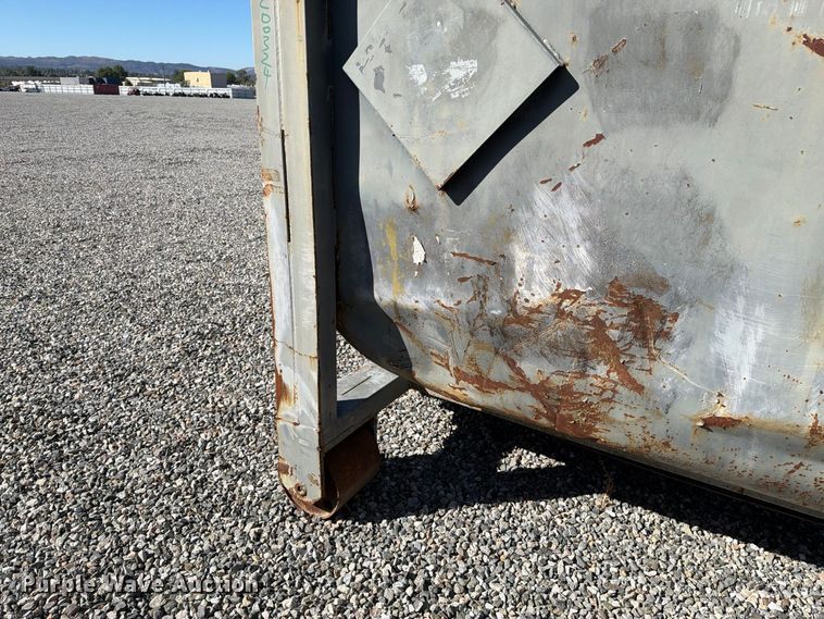 image for item YA4998 Roll-off container