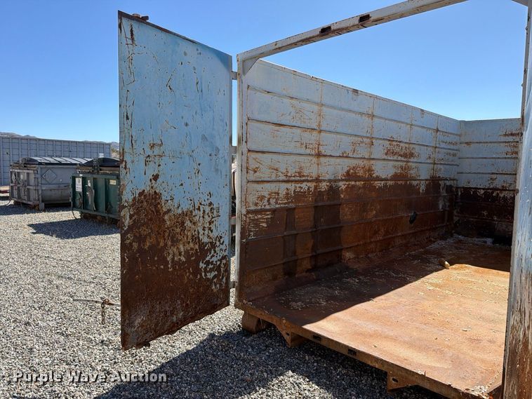 image for item YA5000 Roll-off container