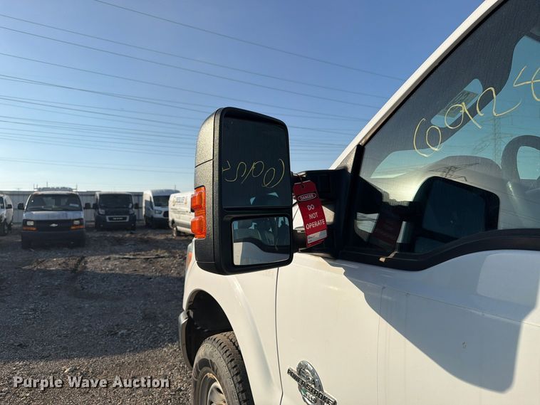 image for item YA5135 2016 Ford F250 Super Duty Ext. Cab utility bed pickup truck