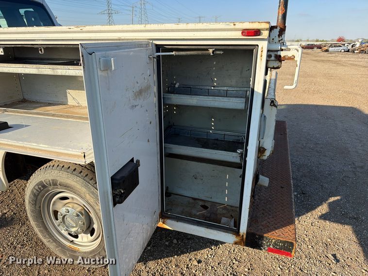 image for item YA5135 2016 Ford F250 Super Duty Ext. Cab utility bed pickup truck