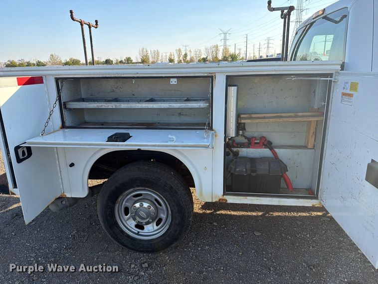 image for item YA5135 2016 Ford F250 Super Duty Ext. Cab utility bed pickup truck