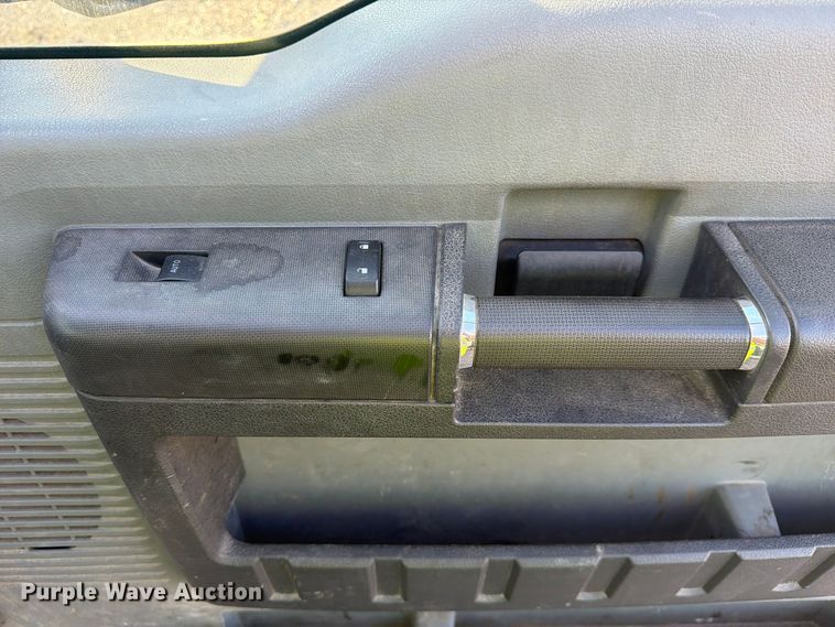 image for item YA5135 2016 Ford F250 Super Duty Ext. Cab utility bed pickup truck