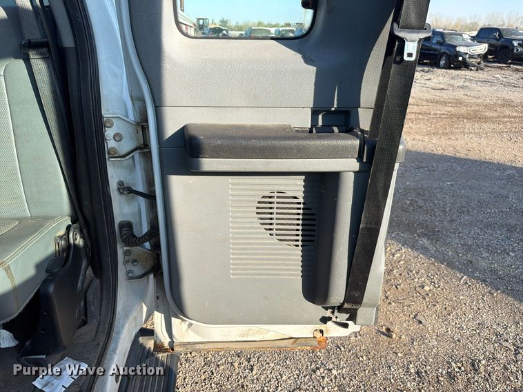image for item YA5135 2016 Ford F250 Super Duty Ext. Cab utility bed pickup truck
