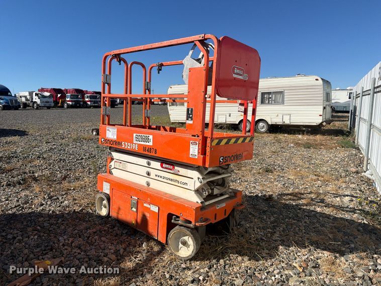 image for item YA5141 2017 Snorkel S3219E scissor lift