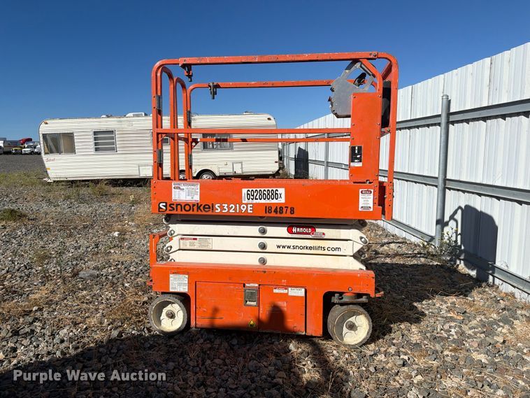 image for item YA5141 2017 Snorkel S3219E scissor lift