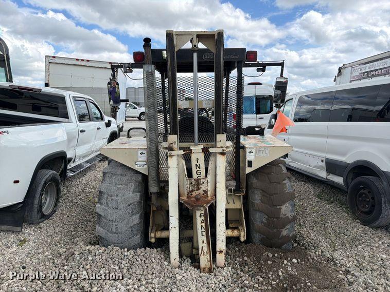 image for item YA5211 2008 Ingersoll T-708J tow tractor