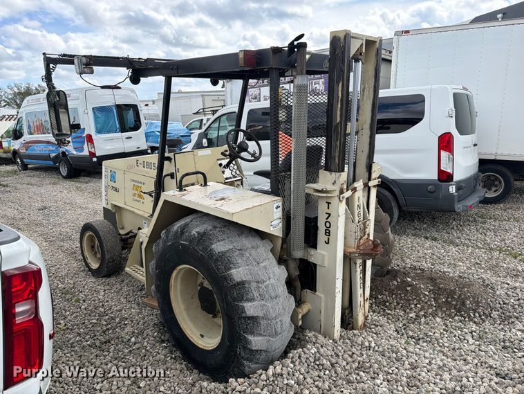 image for item YA5211 2008 Ingersoll T-708J tow tractor