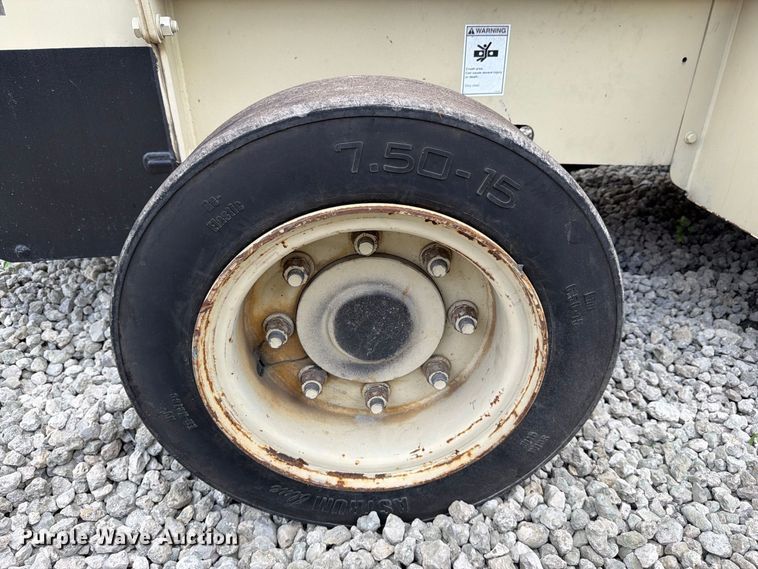 image for item YA5211 2008 Ingersoll T-708J tow tractor