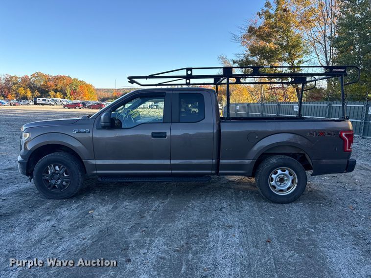 image for item YA5217 2016 Ford F150 Ext. Cab pickup truck