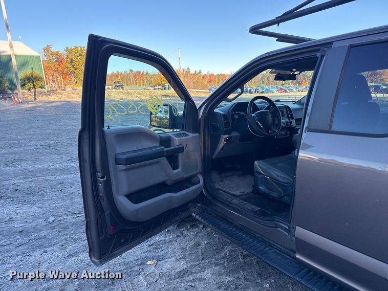 image for item YA5217 2016 Ford F150 Ext. Cab pickup truck