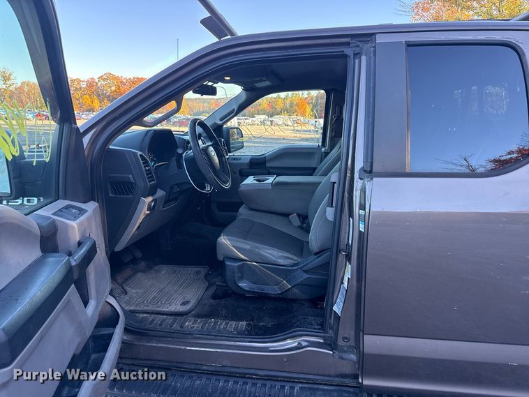 image for item YA5217 2016 Ford F150 Ext. Cab pickup truck