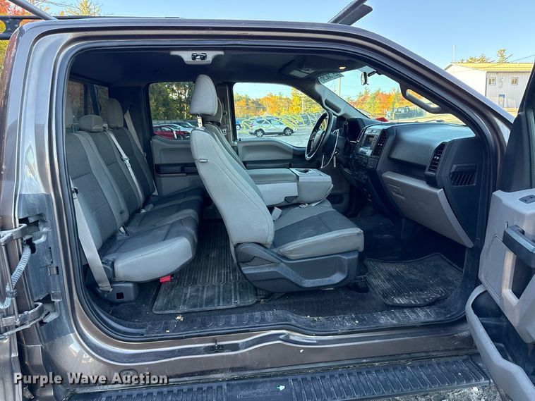 image for item YA5217 2016 Ford F150 Ext. Cab pickup truck