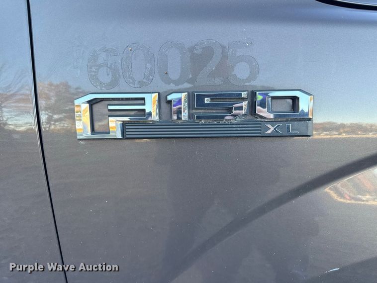 image for item YA5217 2016 Ford F150 Ext. Cab pickup truck
