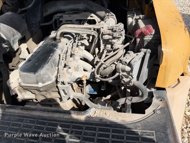 image for item YA5220 Caterpillar forklift