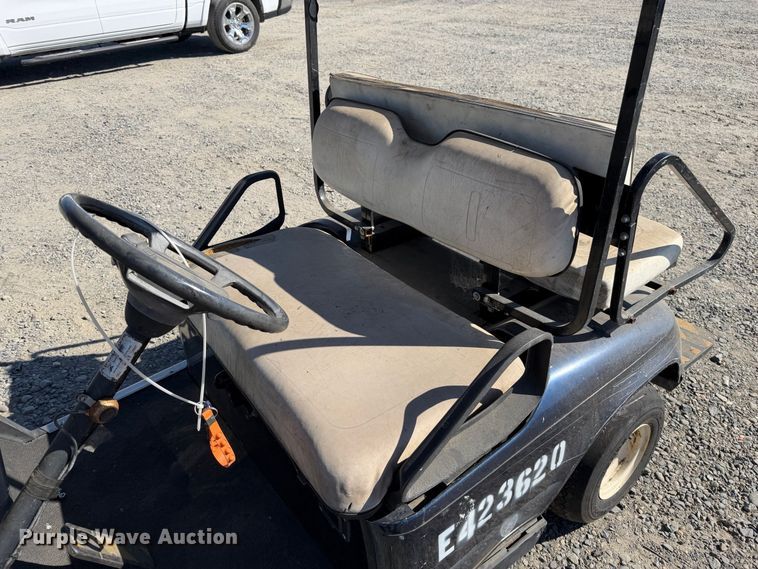 image for item YA5224 EZ-GO golf cart