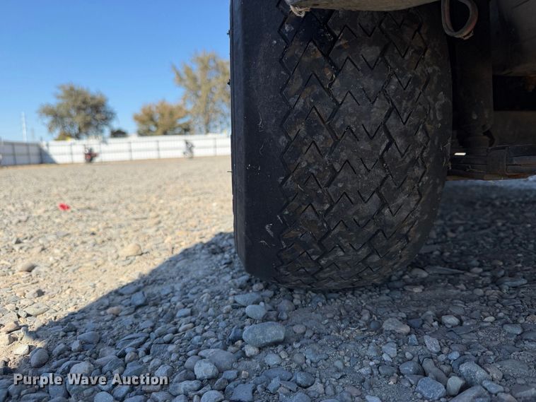 image for item YA5224 EZ-GO golf cart