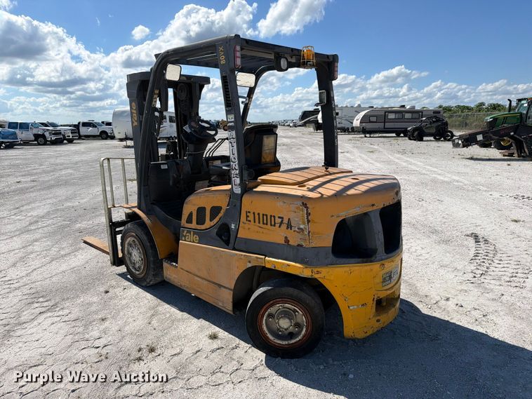 image for item YA5233 2011 Yale forklift