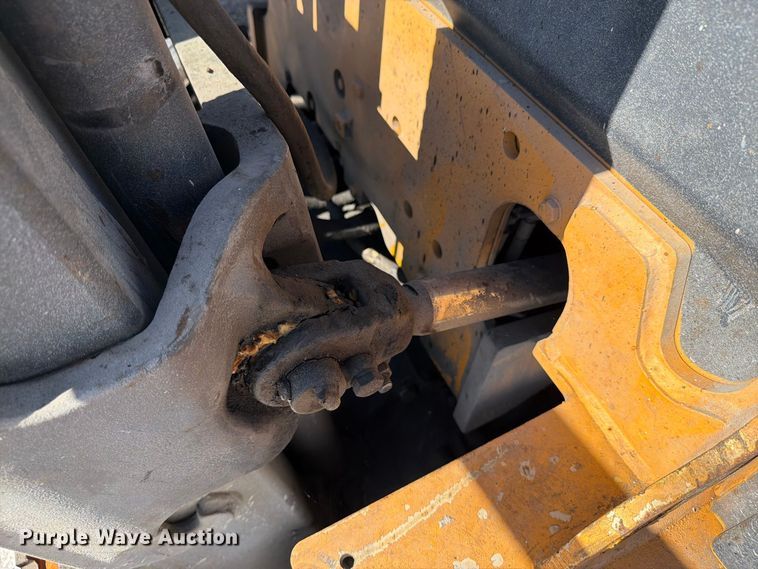 image for item YA5233 2011 Yale forklift