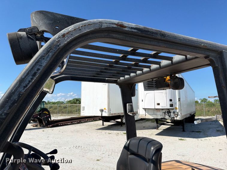 image for item YA5233 2011 Yale forklift