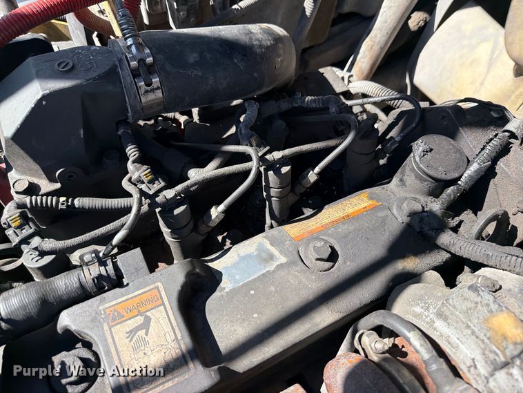 image for item YA5233 2011 Yale forklift