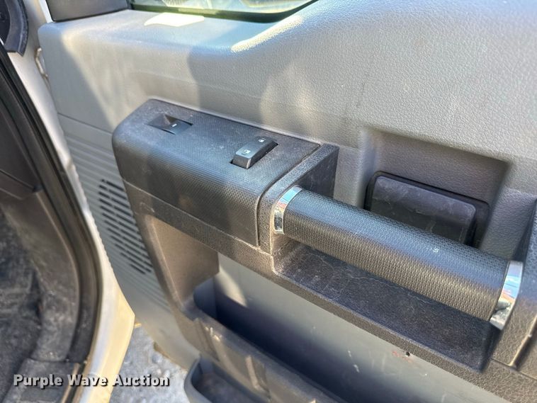 2012 Ford F350 SUPER DUTY