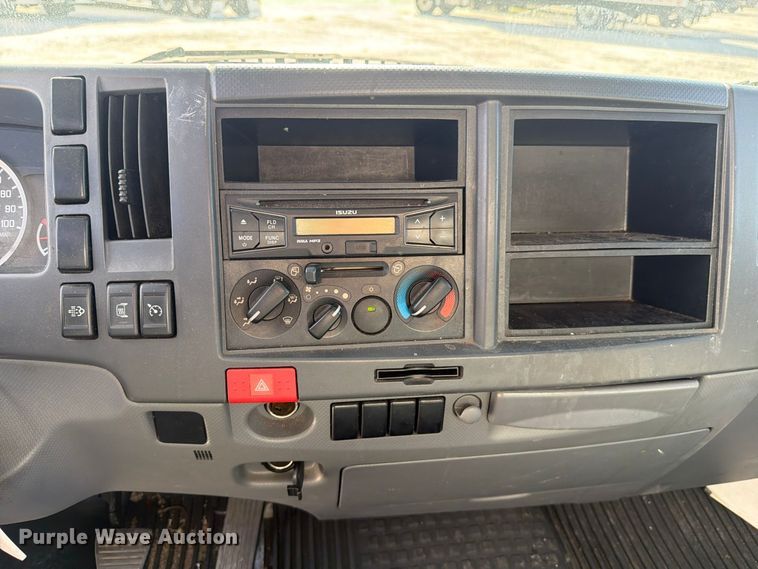 image for item YA5355 2017 Isuzu NPR box truck