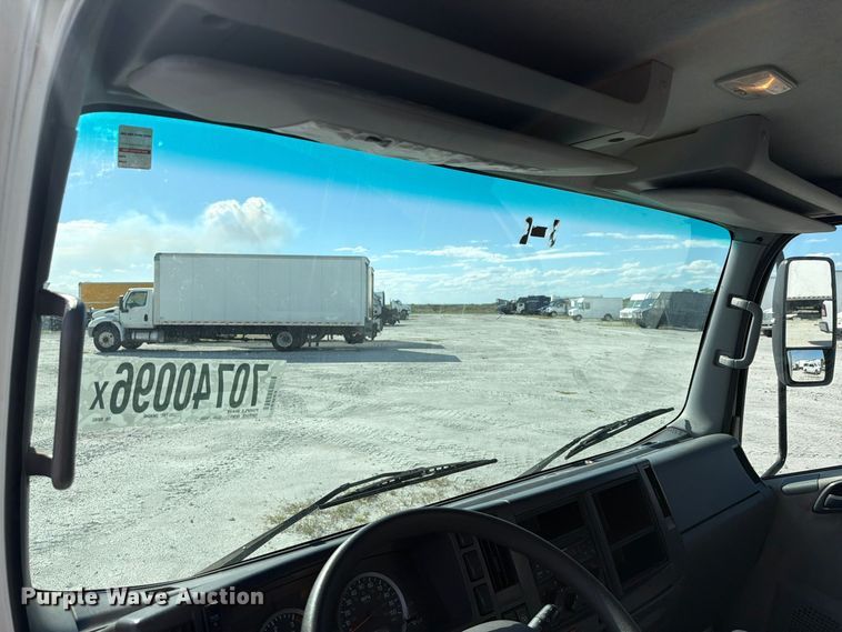 image for item YA5355 2017 Isuzu NPR box truck