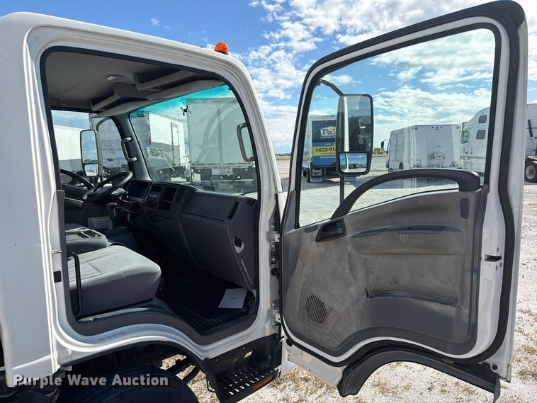 image for item YA5355 2017 Isuzu NPR box truck