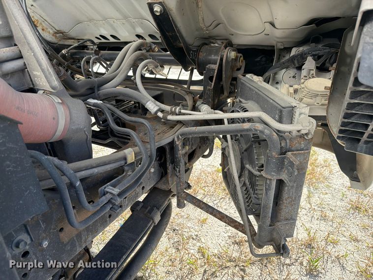 image for item YA5355 2017 Isuzu NPR box truck
